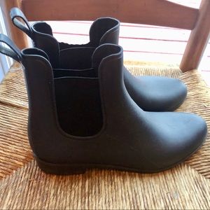One New Day Rubber Rain Booties, size 10